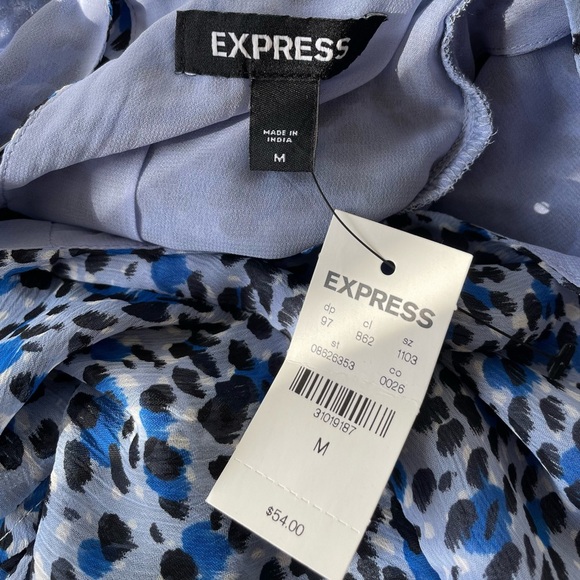 EXPRESS Leopard Print Tiered Ruffle Sleeve Peplum Top - Picture 9 of 10